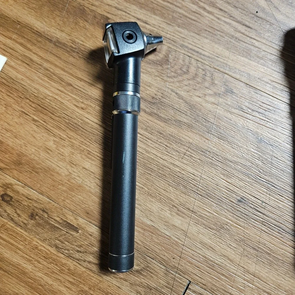 Welch Allyn PocketScopes Halogen Diagnostic Set Otoscope 211 Ophthalmoscope 728